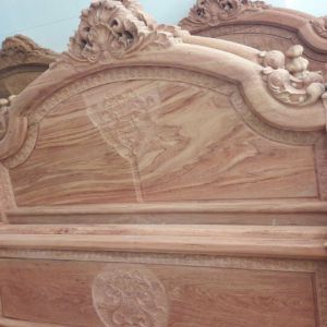 Giường gỗ gụ 1m8x2m (thanh giường 4cm, mặt lan)